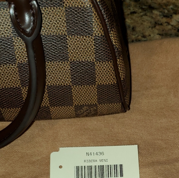 Authentic LIKE NEW Louis Vuitton Damier Ebene Ribera Mini RARE & HTF - Picture 6 of 11